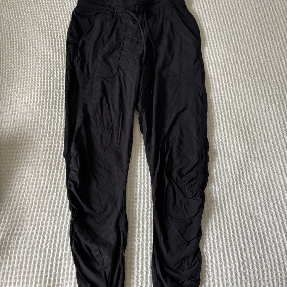 Lululemon Dance Studio Jogger
Full Length